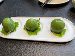 蝴蝶里榴莲青团-蝴蝶里·粤菜·点心(滨江龙湖店)