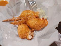 鲜虾胶酿脆皮鸡翅-港丽餐厅(杭大店)