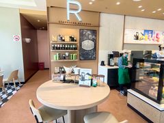 -星巴克臻选(莘庄仲盛店)