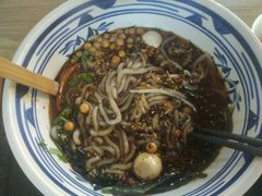 -胡大怪手工酸辣粉(安亭店)