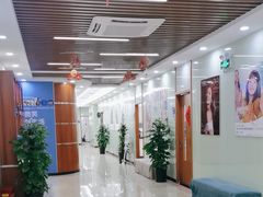 -茂菊口腔连锁(浦东南路店)