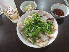 -金卯白肉罩火烧