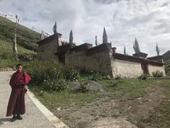 -比如骷髅墙景区