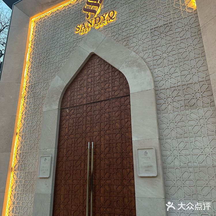 翻遍猫途鹰和大众在酒店边上找到这家神仙餐厅