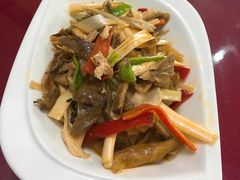 -木卡买提新疆餐厅·清真(新里海顿公馆店)