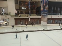 -冰纷万象滑冰场(深圳万象城店)