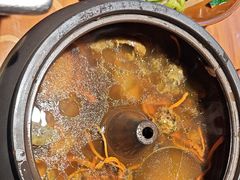 -菌自由丨野生菌火锅特色庭院餐厅(丽江古城店)