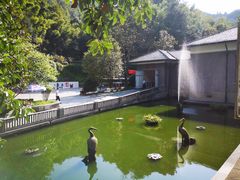 -滴水洞景区