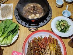 -茸梅路右拐龙虾-农家菜(松江店)