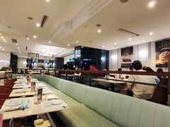 -港丽餐厅(高德置地店)