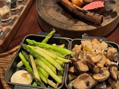 -恰餐厅及酒吧 CHAR Bar & Grill (北京丽都皇冠假日店)