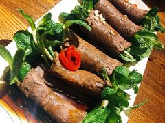 薄荷牛肉卷-云海肴·汽锅鸡·云南菜(美罗城店)