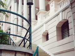 -香港大学