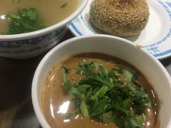 豆泡汤-老爆肚满五香烧牛羊肉