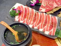 -喜牛烧肉酒场·黑金店(威高广场店)