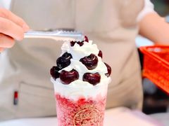 -牛牛和清小妞芝士卷饼厂(红谷滩万达店)