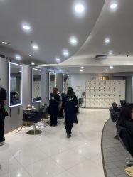 点击看大图 -八佰伴8008星级形象店