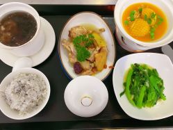 -臻康乃馨月子中心(集美店)