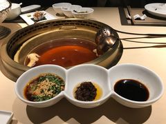 -余欢领鲜火锅(新街口店)