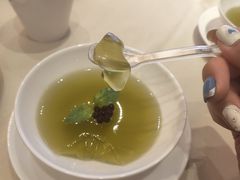荆芥冰粉配意大利醋鱼籽-阿庄新豫菜(航海东路店)