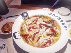 -江渔儿酸菜鱼·拔草餐厅(虎门君乐汇店)