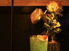 -Mx.cocktail bar