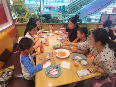 -菲滋意式休闲餐厅(北仑银泰城店)