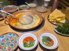 -洱火云南酸菜牛肉火锅(石景山当代商城店)