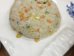 -丹江口渔村·湘味厨房(桃园店)