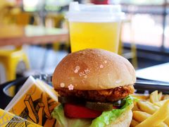 -UMAMI乌玛米披萨·汉堡·清真Halal(红岭北店)