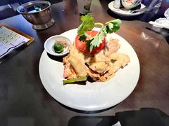 -大头虾越式风味餐厅(光明广场店)