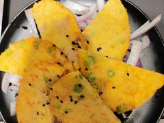 -山野的朋友露营炭火烤肉