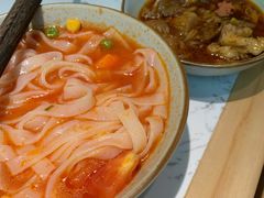 -百春原湖南牛肉粉(百联世纪店)