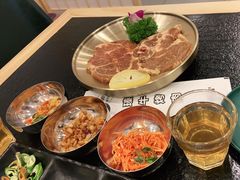 -臻牛烤肉