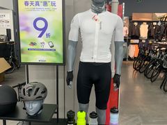 -迪卡侬(越秀公园店)