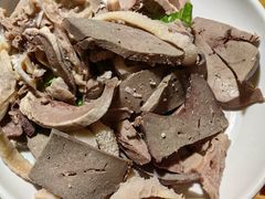 -茸梅路右拐龙虾-农家菜(松江店)