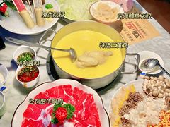 -澳美徕·港式花胶鸡火锅(高新万达店)