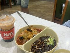 炸酱面辣海鲜汤面双拼-正宗韩国炸酱面(沈航店)
