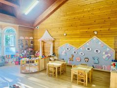 -红黄蓝幼儿园(颐东苑店)