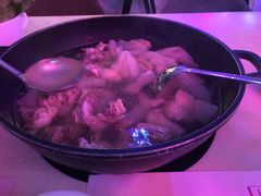 -樱花里音乐餐吧·牛扒椰子鸡(东圃店)