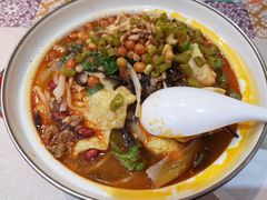 -丽丽三鲜螺蛳粉(田林路店)