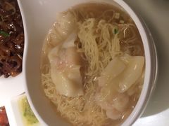 -新大咀港式茶餐厅(宝山万达店)