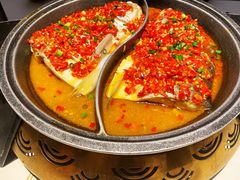 -阿瓦山寨·湘菜现炒·剁椒鱼头王(咸阳总店)