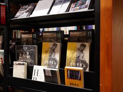 -SISYPHE BOOKS西西弗书店(龙湖滨江天街店)
