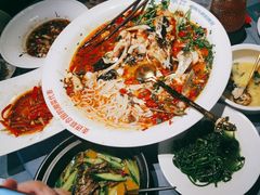 -坛宗剁椒鱼头(河西王府井店)