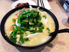 -鹿园鱼汤米线