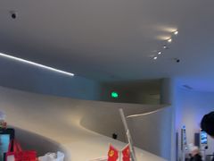 -涨巢·潮玩水疗局