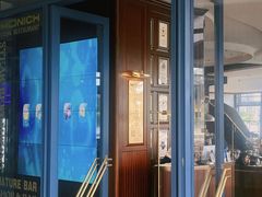 -MONICH牛排融合餐厅(和义大道购物中心店)