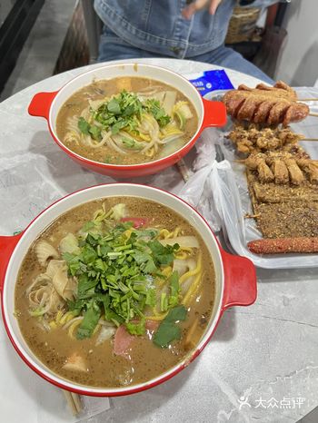 他家的麻辣烫汤底简直是灵魂所在