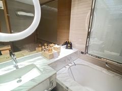 -上海中航虹桥机场泊悦酒店